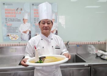 「廚界教父」黃清標來台南廚藝交流 體驗台南澎派早餐